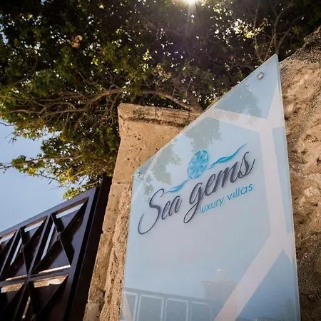 Villa Sea Gems Luxury Villas *